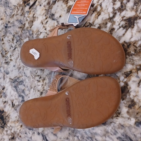 AETREX Rose Gold Rhinestone Toe Strap Arch Support Sandals Size 6 $100 NEW - Picture 13 of 13